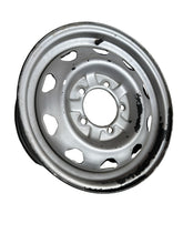 Kép betöltése a Galéria nézegetőbe, 16" Steel Rim Silver USED - Bukhanka (Classic &amp; Modern), Hunter &amp; 469 – OEM 316220-3101015-07-silver - - UAZ spare parts