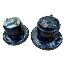 Charger l'image dans la galerie, Classic Taillight Set – Bukhanka &amp; GAZ Classic (2.4L &amp; 2.9L) – OEM 3815 - Lights - UAZ spare parts
