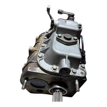 Cargar imagen en el visor de la galería, Gearbox 5 speed for Buhanka (without Transfer Case) - Bukhanka Modern (2.7L) - 220600170001001 - NEW - - UAZ spare parts