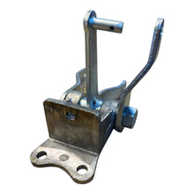 Carica l'immagine nel visualizzatore di Gallery, Gearshift Intermediate Arms Bracket - Bukhanka Classic (2.4L) - OEM 451-1703103 - - UAZ spare parts