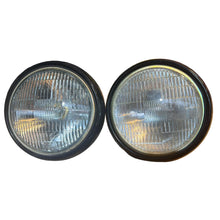Încarcă imaginea în vizualizatorul Galerie, Headlight Assembly Set (2 pcs) - GAZ 69 Series - - UAZ spare parts
