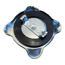 Charger l'image dans la galerie, Oil Filler Cap – classic UAZ (2.4 and 2.9) - 469 and 452/Buhanka – OEM 417.1014148 - - UAZ spare parts