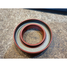 Įkelti paveikslėlį į galerijos peržiūrą, Rear Crankshaft Oil Seal 42x68x10/15.5 ZMZ417/451 - Hunter&amp;469/Bukhanka Classic - OEM 20-1701210 / 374100170121003X - - UAZ spare parts