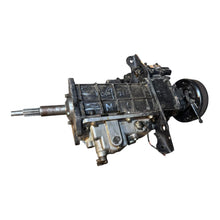 Încarcă imaginea în vizualizatorul Galerie, Rebuilt 5-Speed Gearbox &amp; Transfer Case, Mechanical Speedsensor - classic Buhanka (2.4L and 2.9L) OEM XX REBUILDED - - UAZ spare parts