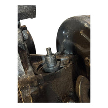Încarcă imaginea în vizualizatorul Galerie, Rebuilt 5-Speed Gearbox &amp; Transfer Case, Mechanical Speedsensor - classic Buhanka (2.4L and 2.9L) OEM XX REBUILDED - - UAZ spare parts
