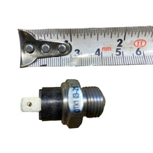 Afbeelding in Gallery-weergave laden, Reverse Sensor (Small Size) – Bukhanka (Classic &amp; Modern), Hunter &amp; 469 – OEM 4552467 - Clutch and transmission - UAZ spare parts