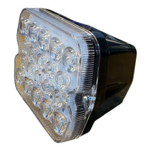 Afbeelding in Gallery-weergave laden, Reversing Light LED – Bukhanka (Classic &amp; Modern), Hunter &amp; 469 – OEM 374100371601502 - - UAZ spare parts