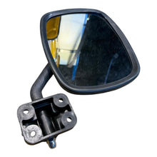 Încarcă imaginea în vizualizatorul Galerie, Side Mirror single piece - Bukhanka 452 Classic (2.4L &amp; 2.9L) - OEM 452-8201005 - - UAZ spare parts