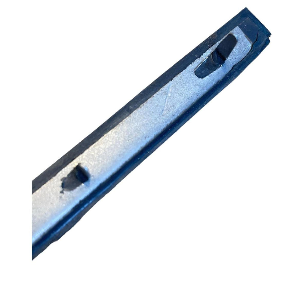 Vertical Guide Rubber Front Door Windows – Bukhanka (Classic & Modern) – OEM 469-6113148 - Body and exterior - UAZ spare parts