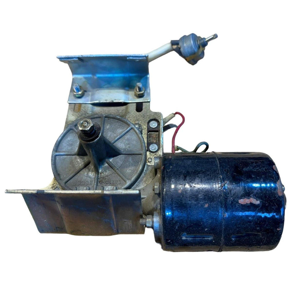 Windscreen Wiper Motor Classic – Bukhanka Classic (2.4L & 2.9L) – OEM 5205100 - Electrical and instruments - UAZ spare parts