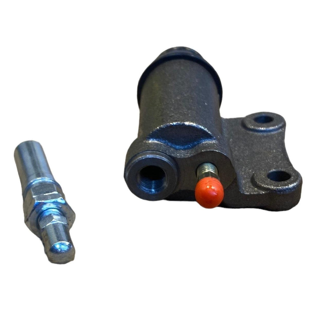 Clutch Slave Cylinder – Bukhanka Classic (2.4L & 2.9L), Hunter & 469 (2.4L & 2.9L) – OEM 469 - 1602510 – UAZPARTS.COM UAZ onderdeel – OEM 469 - 1602510