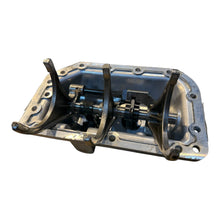 Afbeelding in Gallery-weergave laden, Concept - Deksel met schakelvorken 5 speed Buhanka gearbox 220600170210000 – UAZPARTS.COM UAZ PART – OEM 220600170210000