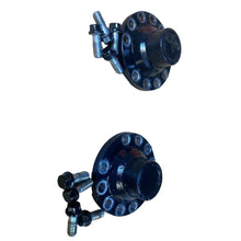 Afbeelding in Gallery-weergave laden, Drive Hub Flange Cover Set (2 pcs) – Bukhanka (Classic 2.4L &amp; 2.9L, Modern 2.7L), Hunter &amp; 469 – OEM 3162 - 2407190 – UAZPARTS.COM UAZ onderdeel – OEM 3162 - 2407190