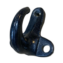 Charger l'image dans la galerie, Front Tow Eye 4389698314 – Bukhanka (Classic 2.4L &amp; 2.9L, Modern 2.7L), Hunter &amp; 469 – OEM 4389698314 – UAZPARTS.COM UAZ onderdeel – OEM 4389698314