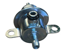 Ielādēt attēlu galerijas skatītājā, Fuel Line Pressure Relief Valve – Bukhanka Modern (2.7L), Hunter &amp; 469 (2.7L), Patriot, Profi – OEM 406 - 1160000 - 01 – UAZPARTS.COM UAZ onderdeel – OEM 406 - 1160000 - 01
