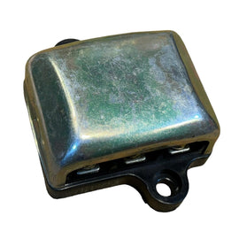 Fuse Box with 3 Wire Fuses – Bukhanka Classic (2.4L & 2.9L), Hunter & 469 (2.4L & 2.9L) – OEM 3722100 – UAZPARTS.COM UAZ onderdeel – OEM 3722100