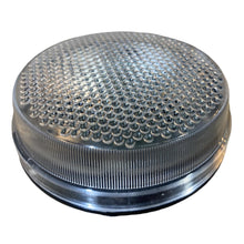 Afbeelding in Gallery-weergave laden, Interior Dome Lamp – Bukhanka (Classic 2.4L &amp; 2.9L, Modern 2.7L), Hunter &amp; 469 (2.4L, 2.7L, 2.9L), Patriot – OEM 3962 - 00 - 3714010 - 00 – UAZPARTS.COM UAZ onderdeel – OEM 3962 - 00 - 3714010 - 00