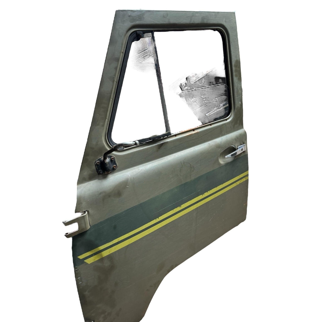 Left Door (Used) – Bukhanka (Classic & Modern) – OEM rstrrXXX – UAZPARTS.COM UAZ onderdeel – OEM rstrrXXX