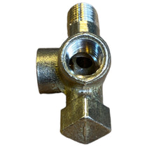 Įkelti paveikslėlį į galerijos peržiūrą, Oil Pressure Sensor Fitting – Bukhanka Modern (2.7L), Hunter &amp; 469 (2.7L), Patriot, Profi – OEM 42000.0053 - 00 - 3829420 - 02 – UAZPARTS.COM UAZ onderdeel – OEM 42000.0053 - 00 - 3829420 - 02