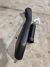 Carica l'immagine nel visualizzatore di Gallery, Snorkel (4WD) - Hunter &amp; 469 – UAZPARTS.COM UAZ PART – OEM 