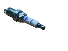 Afbeelding in Gallery-weergave laden, Spark Plug DR17YC – Bukhanka Modern (2.7L), Hunter &amp; 469 (2.7L), Patriot, Profi – OEM DR17YC – BRISK UAZ PART – OEM D17YC