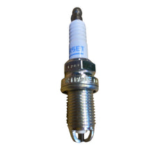 Afbeelding in Gallery-weergave laden, Spark Plug for LPG (Single) – Bukhanka Modern (2.7L), Hunter &amp; 469 (2.7L) – OEM 2789 BKUR5ET – UAZPARTS.COM UAZ onderdeel – OEM 2789 BKUR5ET
