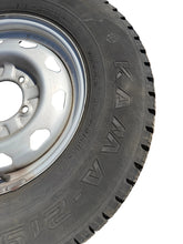 Ielādēt attēlu galerijas skatītājā, Wheel &amp; Tire Set 16in Silver 225/75R16 (5x) – Hunter &amp; 469; Bukhanka – USED – UAZPARTS.COM UAZ PART – OEM 64747447 silver